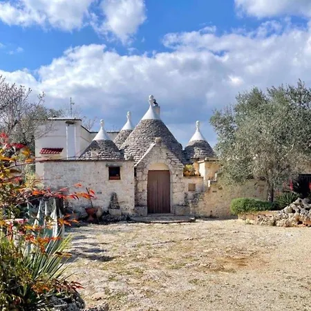 Fonte Vecchia, * Ostuni